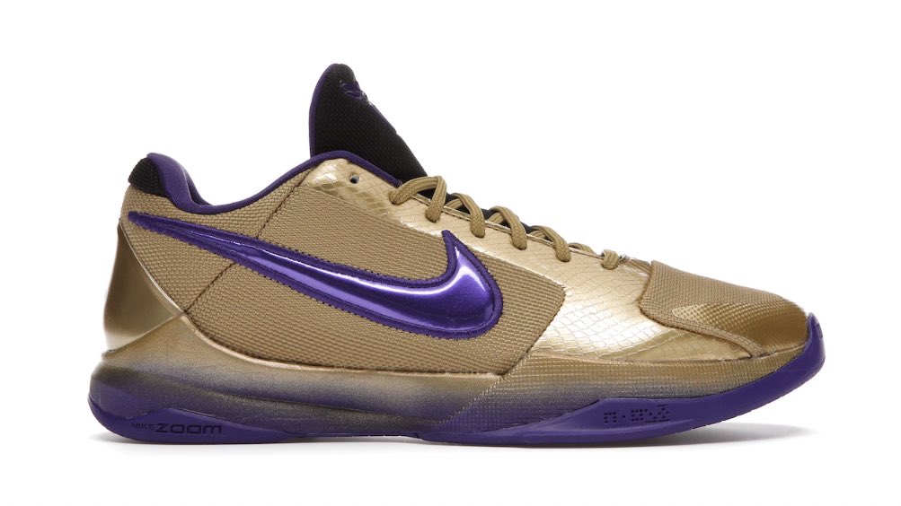 Sneaker Huddle tweet media