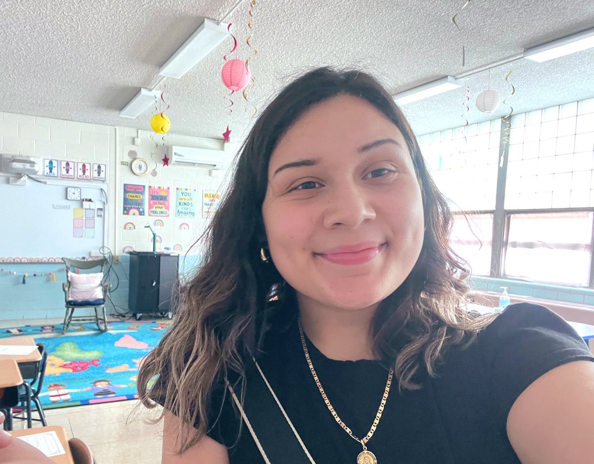 teaching_little's tweet photo. Today was the first day of school!!! 🫶🏻💞
https://t.co/4YT1wjOGT0
#TeacherWishlist #SprinkleParty @sunextracts @KSJDeals @DaaChazz @graffiticlothes https://t.co/GcRreg1KUx
