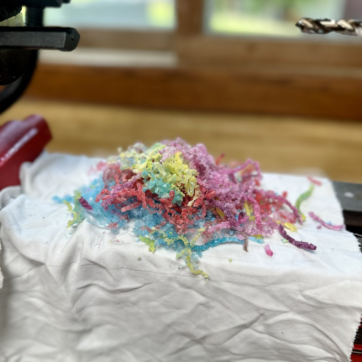 rb2m94's tweet image. I don’t think I’ve been creative in a couple weeks but I did some turning stuff today. Nothing impressive (just drilling a hole) so here’s some of the pretty scraps. 

#CreativeCompatriots