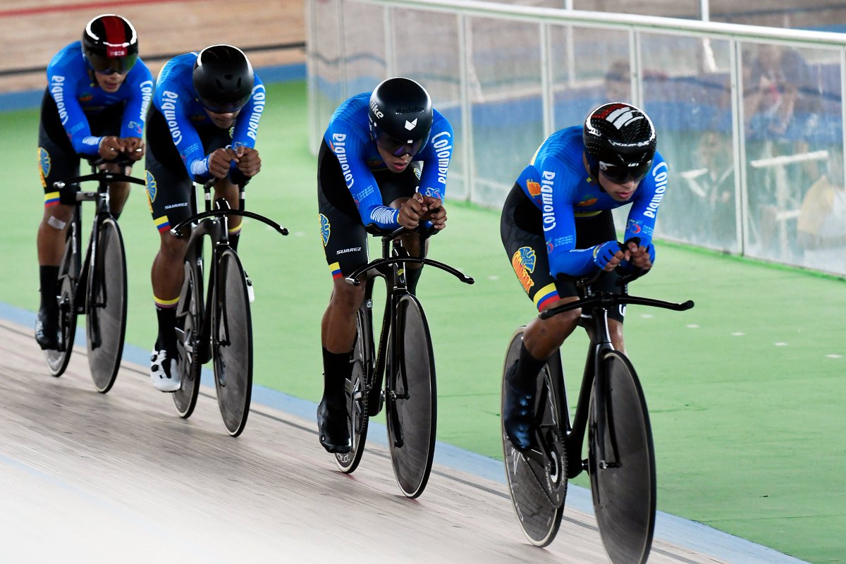 ospafoto's tweet photo. CALI-COLOMBIA 23-08-23, Con la participación de 500 deportistas de 46 países en 12 pruebas se inician las competencias del Campeonato Mundial Junior de Ciclismo de pista UCI en el velódromo Alcides Nieto Patiño de la ciudad de Cali. Foto Oswaldo Páez/ Ciregraficos https://t.co/bp0rKTaH6E