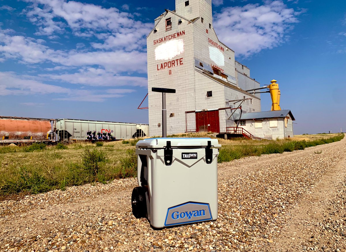 Tailgatzr Thursday - each Thursday watch where the cooler is &amp; be sure to RT/Like each post to be entered to win a <a href="/gowancanada/">Gowan Canada</a> cooler 👇 - each post will have an #InsightFastestBurndown welding beanie winner as well!