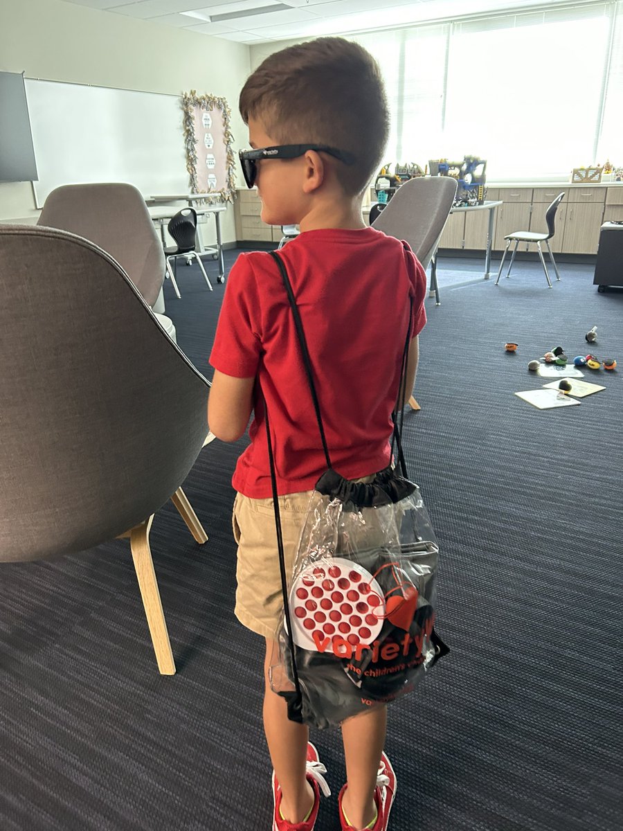 Huge shout-out to <a href="/VarietyKC/">Variety Kansas City</a>  for donating these amazing sensory bags to our <a href="/DiemerEagles/">Diemer Eagles SMSD</a> ❤️