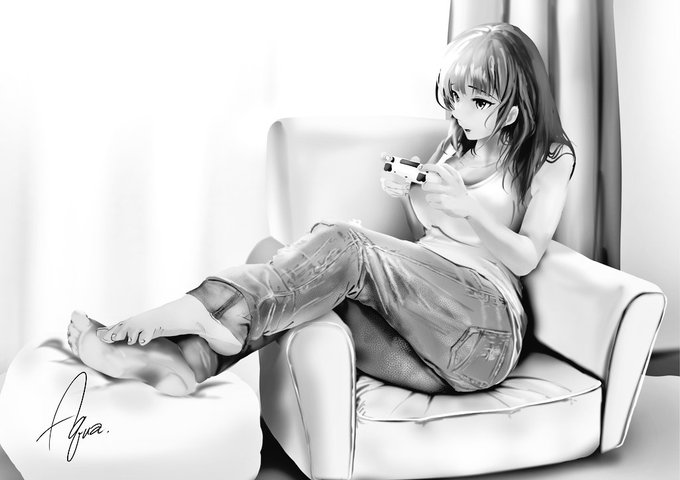 おはようございます
今日は雨 涼しいですが湿気が・・ 