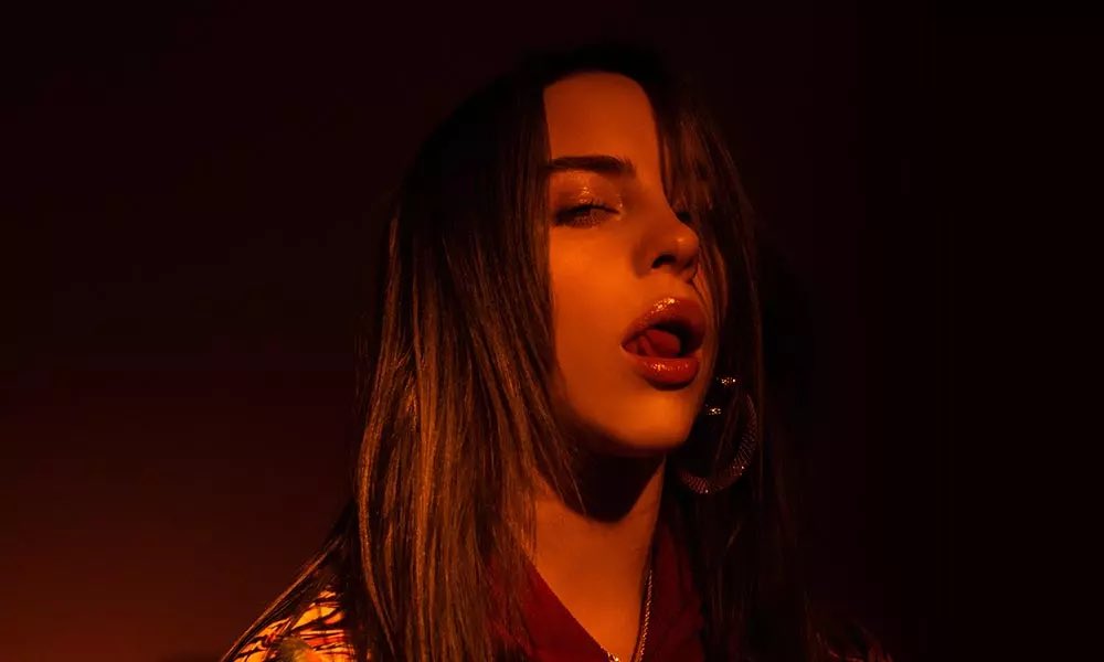 talkofthecharts's tweet photo. This week in 2019, @billieeilish’s “Bad Guy” rose to #1 on the Billboard Hot 100 after spending nine weeks at #2. The smash hit ended the historic run of @LilNasX’s “Old Town Road”, and is one of the 200 biggest Hot 100 hits of all-time. https://t.co/JZOjRnMpIK