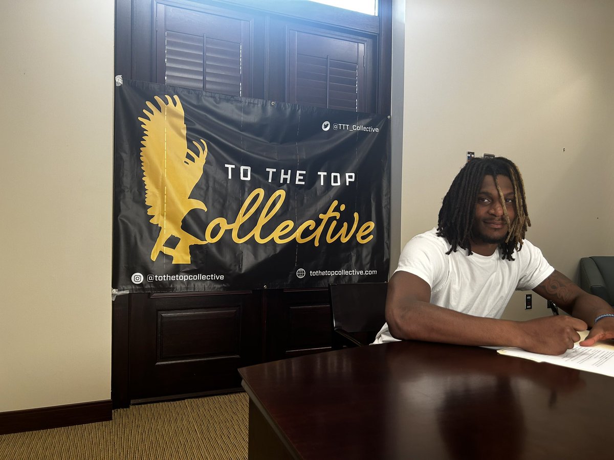 toles1216's tweet photo. Blessed and Thankful to be apart of To The Top Collective🦅 @TTT_Collective https://t.co/rtlydzEi3J