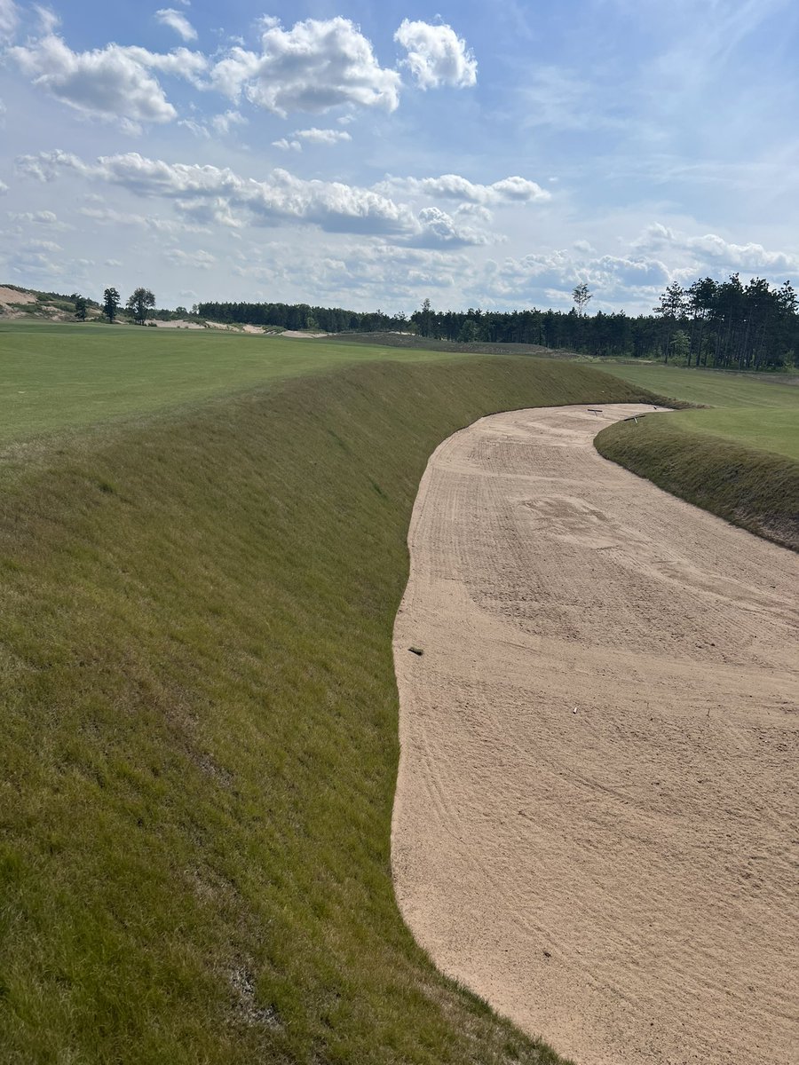 JStewgolf tweet media