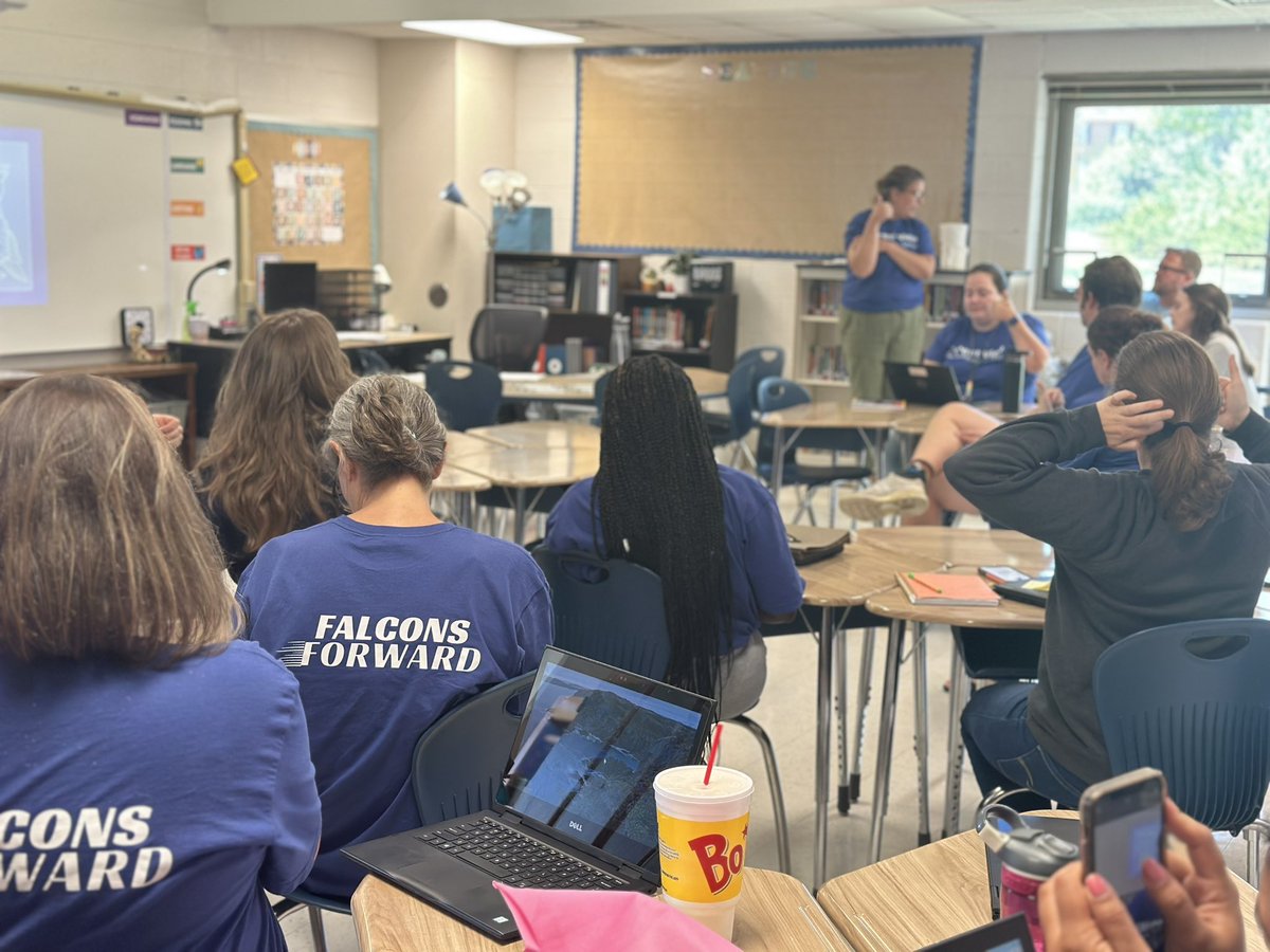 jrobertboyce's tweet photo. Another productive day with @FVFalcons! #DPSConvocation this morning and well presented PD sessions by @Dr_Q_Farmer, @elizabethagora1, @magsmcd23, &amp; @MsColleenRobins this afternoon.  This is an excellent staff  and we are ready to greet our families tmrw at open house! https://t.co/MG8YUOI5SU