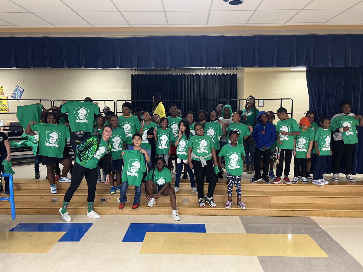 First Isibindi House meeting of the year! We practiced our chant, cheer and everyone got shirts!