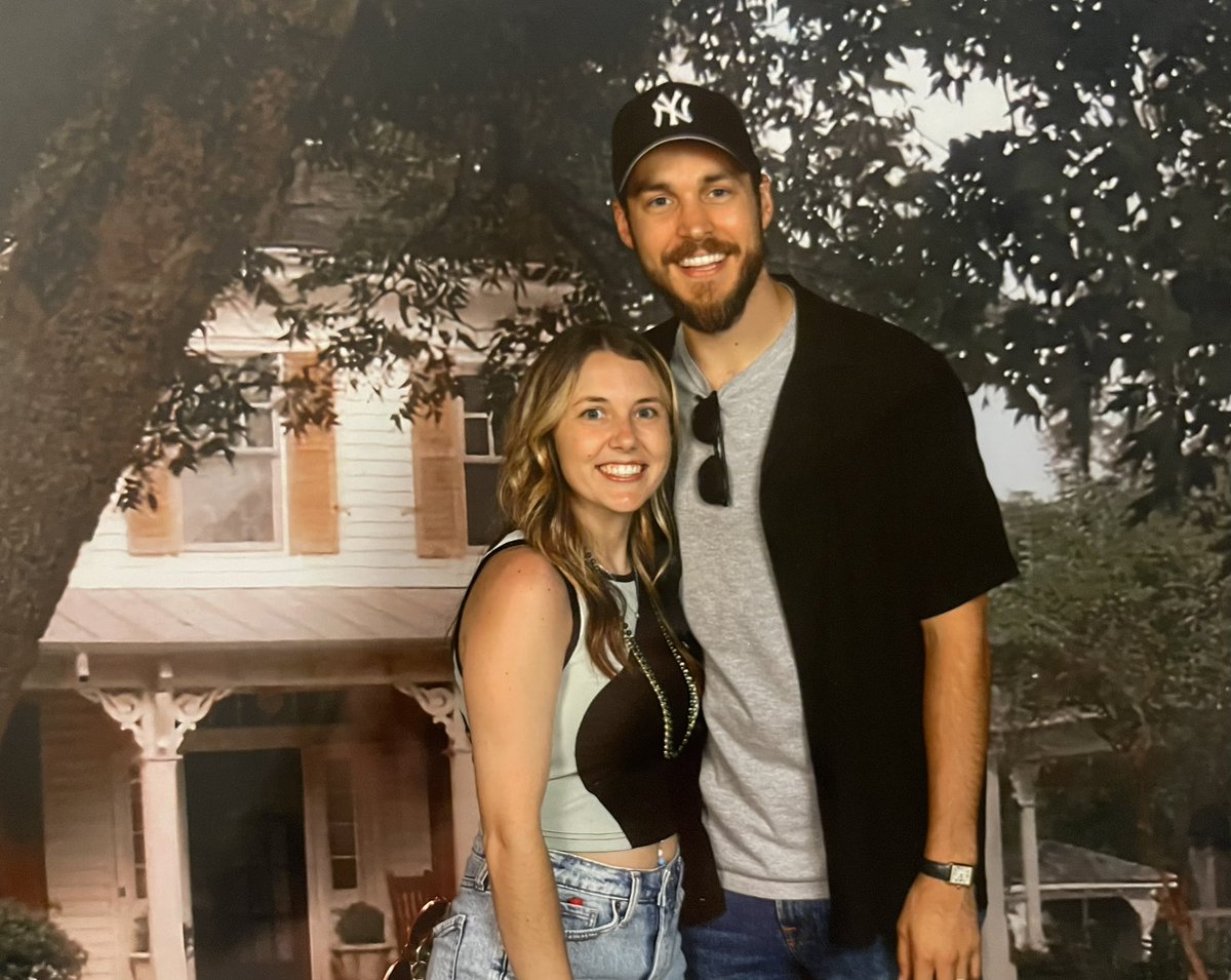 baileyamber55's tweet photo. Joseph Morgan? Chris wood? Michael malarkey? Zach roerig? Feels like a dream! #alwaysandforevercon #theoriginals #TheVampireDiaries #tvd https://t.co/dRr3cTydNH