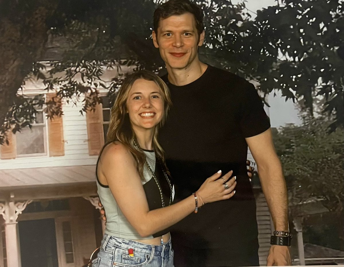 baileyamber55's tweet photo. Joseph Morgan? Chris wood? Michael malarkey? Zach roerig? Feels like a dream! #alwaysandforevercon #theoriginals #TheVampireDiaries #tvd https://t.co/dRr3cTydNH