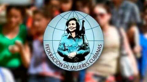CubAlejandrita's tweet photo. @Yaramsi3 @MarifidelaR @zuilen310627 @Neudelina5 @AnaLaura__Cuba @DianaRosaLpez2 @RebecaCubanita #JoséMartí: "Esta mujer cubana, tan bella, tan heroica, tan abnegada, flor para amar, estrella para mirar, coraza para resistir". 🌼🌸🌺
#63FMC
#MujerEnRevolucion
#DeZurdaTeam https://t.co/SnCarycbDL