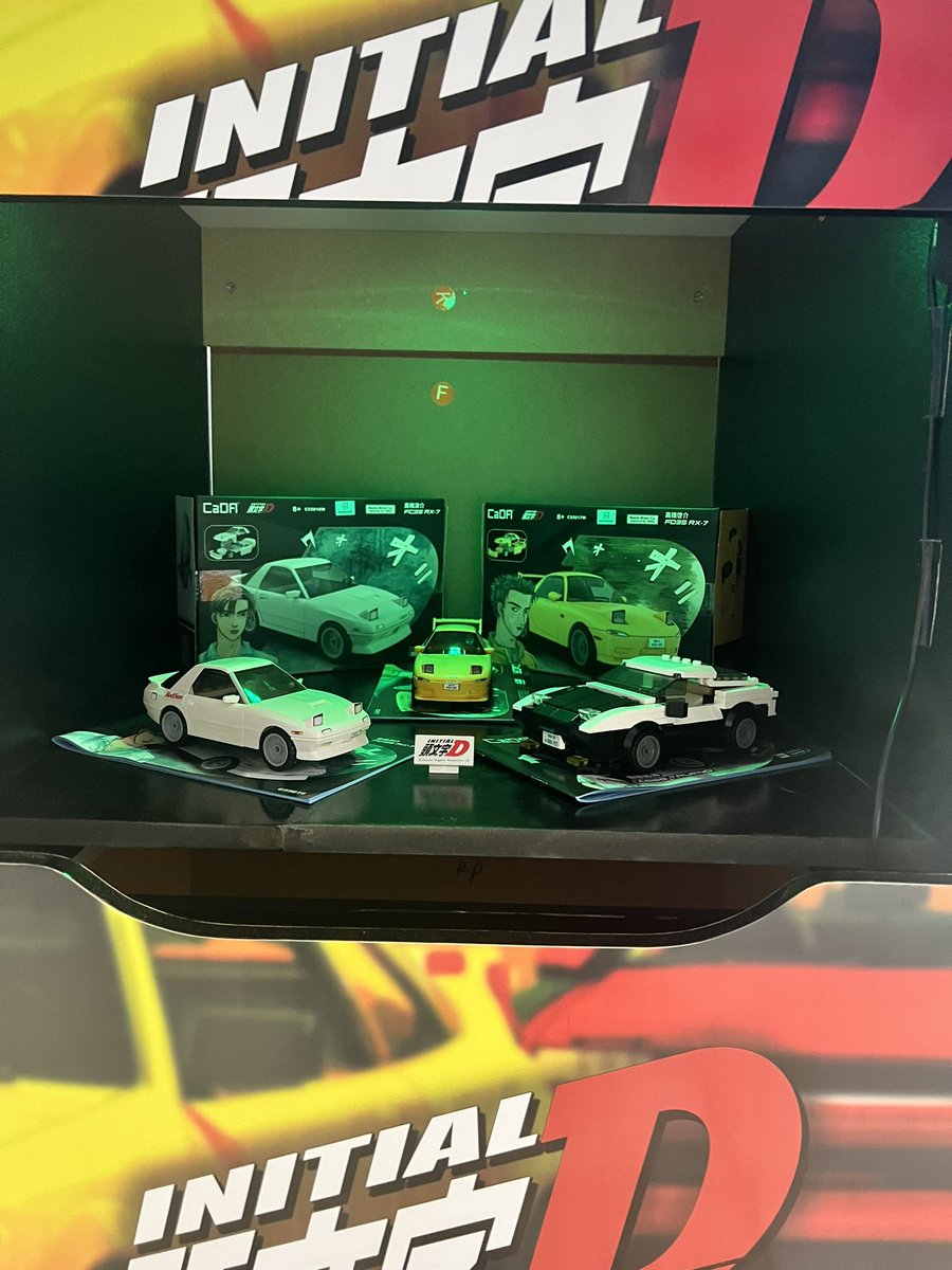 b0bby7676's tweet photo. Boom 💥
Almost done.. just missing one more piece of the puzzle. 😆 stay tune
Artwork by my boy Brian Solano 
I’m using android racing box Pick up Initial D toys during my vacation 👌😍
Cleeeeeaaaaannnnn like a motha yeah yeah yeah #2Dai4 #quocle #miztaprofit #buystuff #initald https://t.co/qsd0wOfDDM