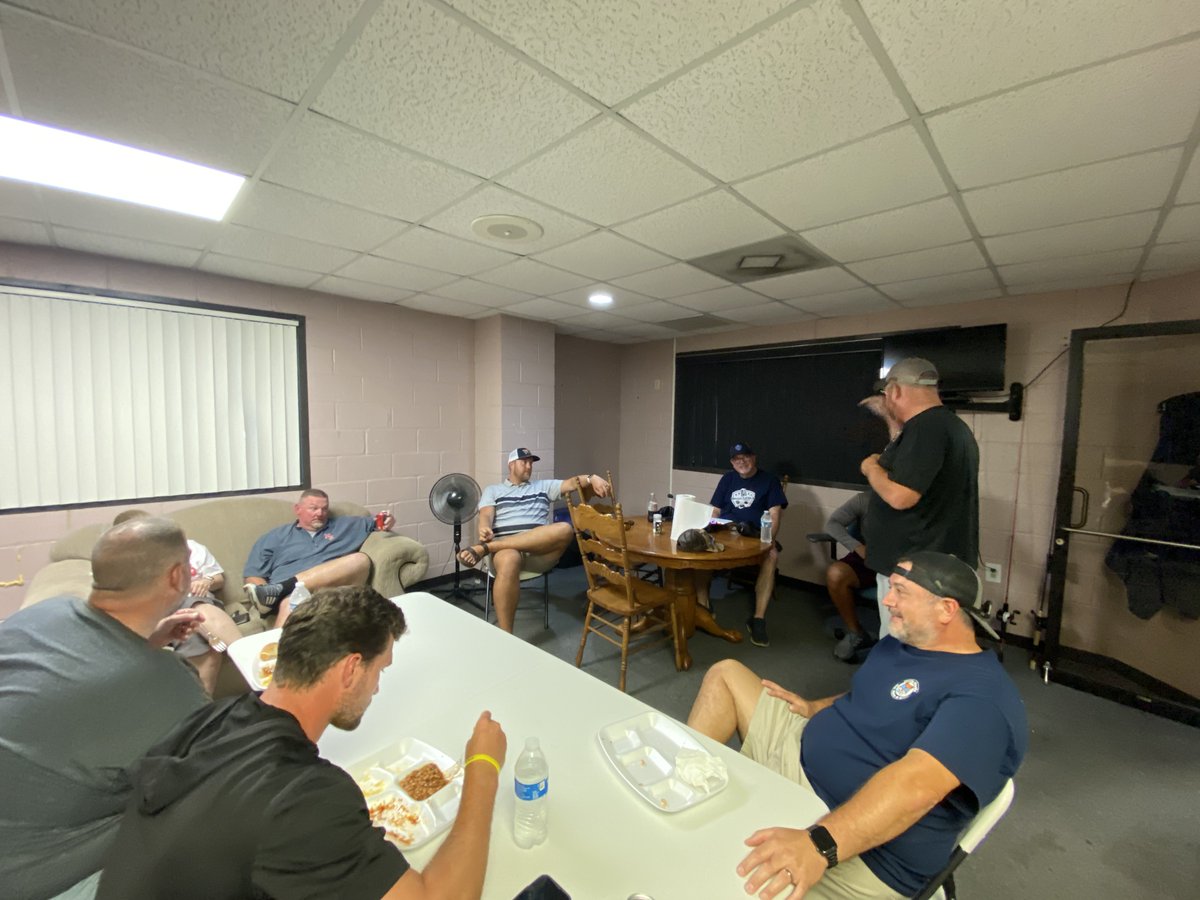 HSM_WestGA's tweet photo. Coaches Show Recording 
Behind the scenes? Yes please!
@LIONSTRONGFB @_VRHS_Football @MZRecruits @bowdonrecruits https://t.co/NXAn6veIce