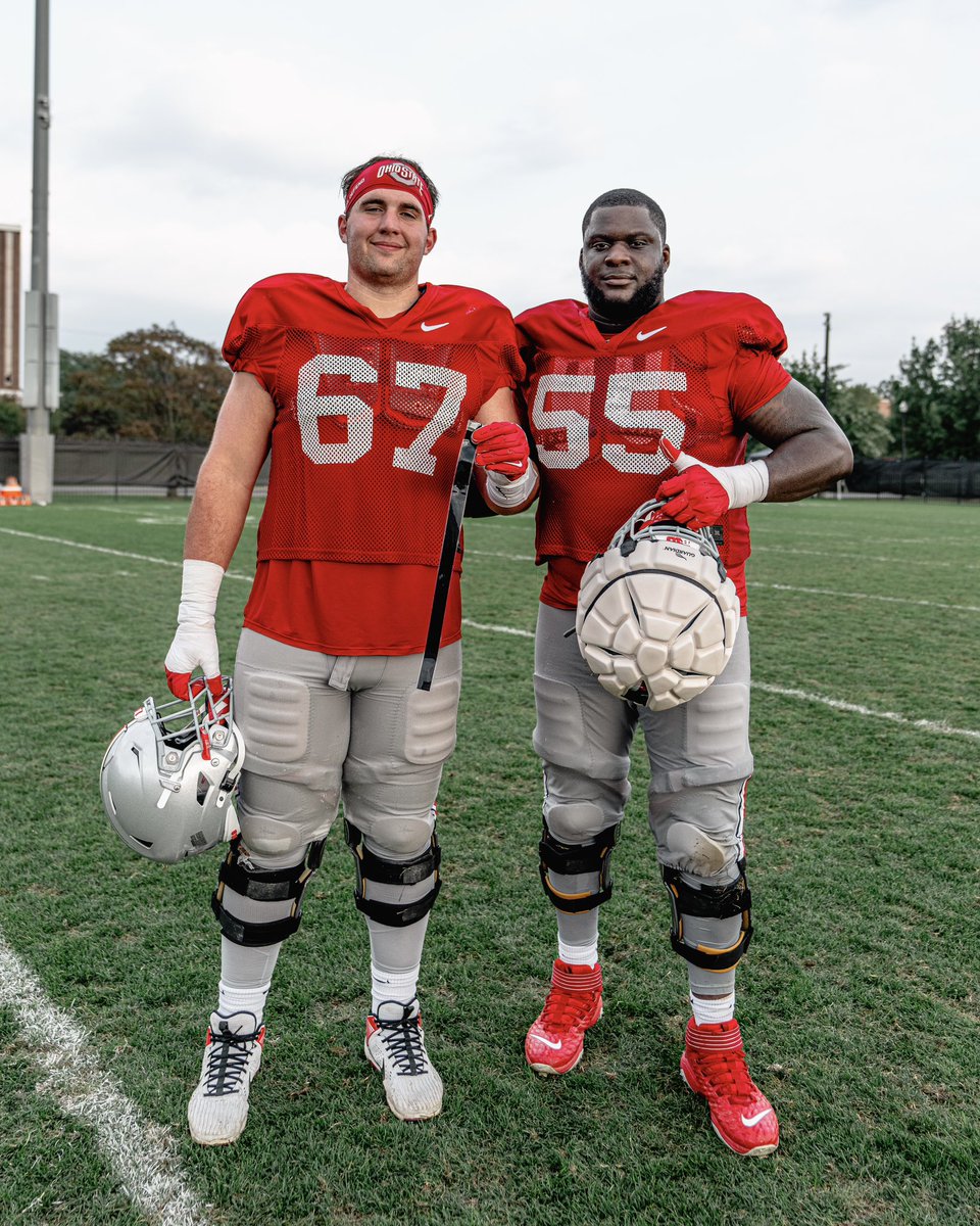 OhioStateFB's tweet photo. 🚨 𝗕𝗹𝗮𝗰𝗸 𝗦𝘁𝗿𝗶𝗽𝗲 𝗔𝗹𝗲𝗿𝘁 🚨 
 
The Brotherhood is adding to the O-Line, welcome @SiereveldAustin 🌰 https://t.co/Hyaoquieem