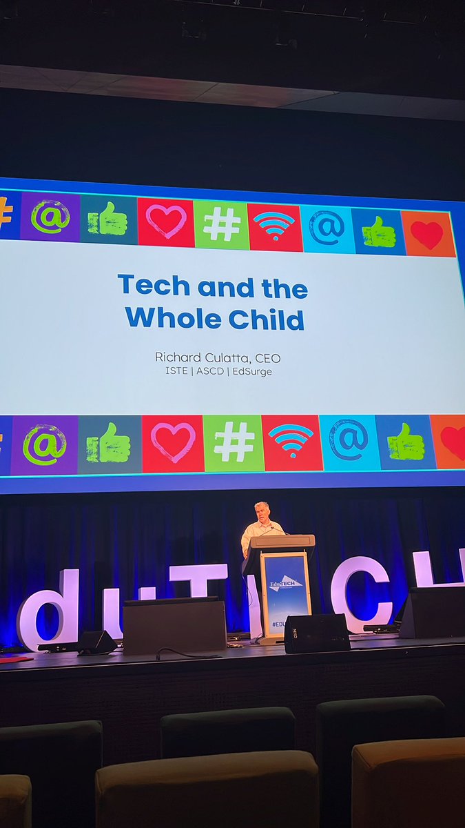 larubain's tweet photo. So great to see @RCulatta from @ISTEofficial presenting the opening plenary at #eduetchau.
Interesting to hear a different take on the #digitaldivide. It’s no longer the have and have nots - it’s now active and passive use of technology.
@EduTECH_AU https://t.co/EWDbDqr7jJ