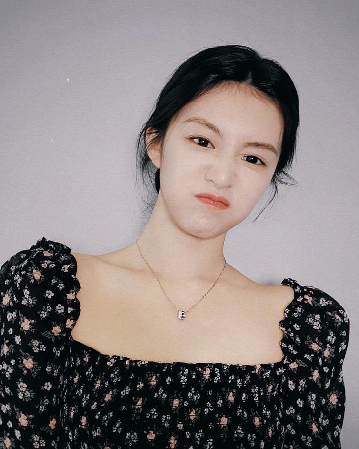 raniaanash's tweet photo. @joainley ⠀⠀⠀ 
Greeting to the pretty souls. The name is Rania Nashriyah, for short you can call me Rania/Yaya. Hoping that I could be one of your best companions. To start our first friendship journey, drop your current favorite sad song please?

⠀⠀⠀ https://t.co/DgWYy3e7WJ
