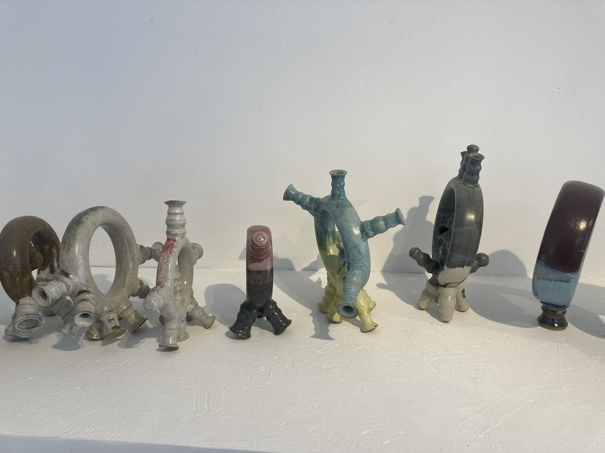 LaFeriaDelArte's tweet photo. Cuatro grandes obras en @Nueveochenta, @casasriegner, @saloncomunal y @galerialacometa: Sonnia Yepez, Laura Madiel, Felipe González y Adrián Gaitán. https://t.co/pIHimkW98H