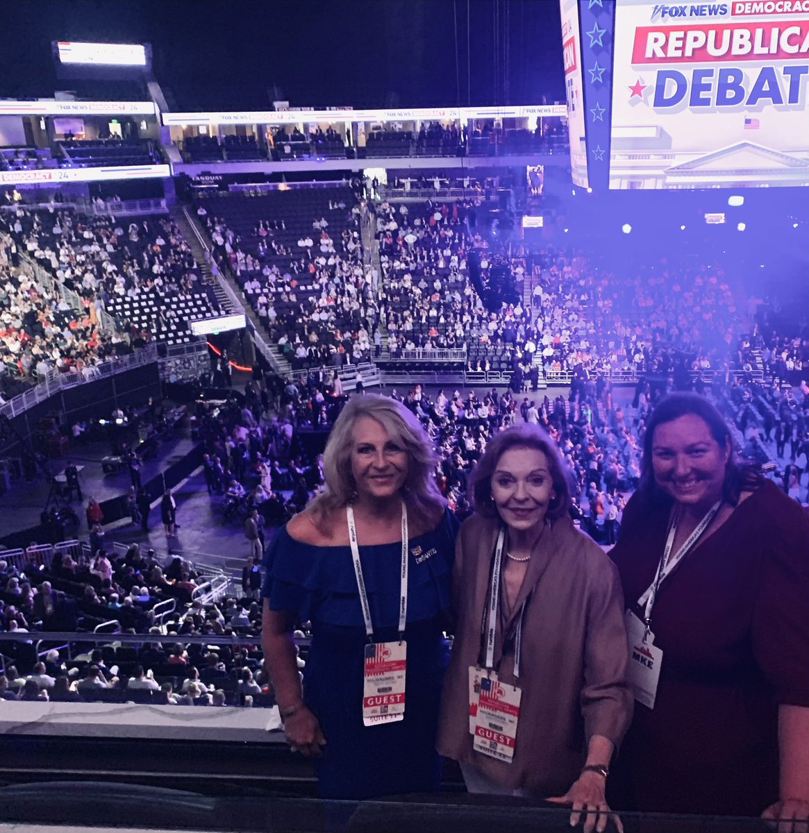 ALGOP's tweet photo. #TeamALGOP is in the house for the first GOP Presidential Debate of the 2024 election cycle. #gopdebatemke https://t.co/YN4nxWyvvA