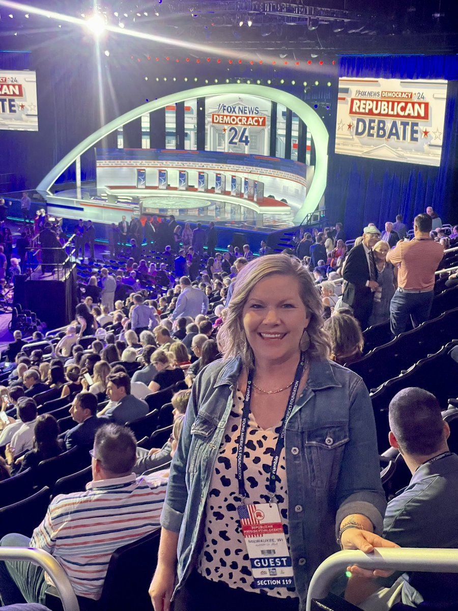 ALGOP's tweet photo. #TeamALGOP is in the house for the first GOP Presidential Debate of the 2024 election cycle. #gopdebatemke https://t.co/YN4nxWyvvA