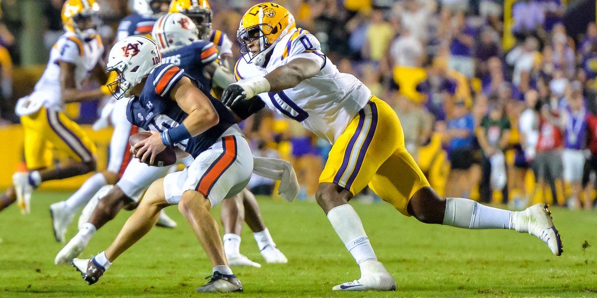 News: Per @whalexander_, #LSU DT Maason Smith will serve a one-game suspension against Florida State after receiving an improper benefit. The return of the preseason All-SEC selection will wait until Week 2 against Grambling. on3.com/teams/lsu-tige…