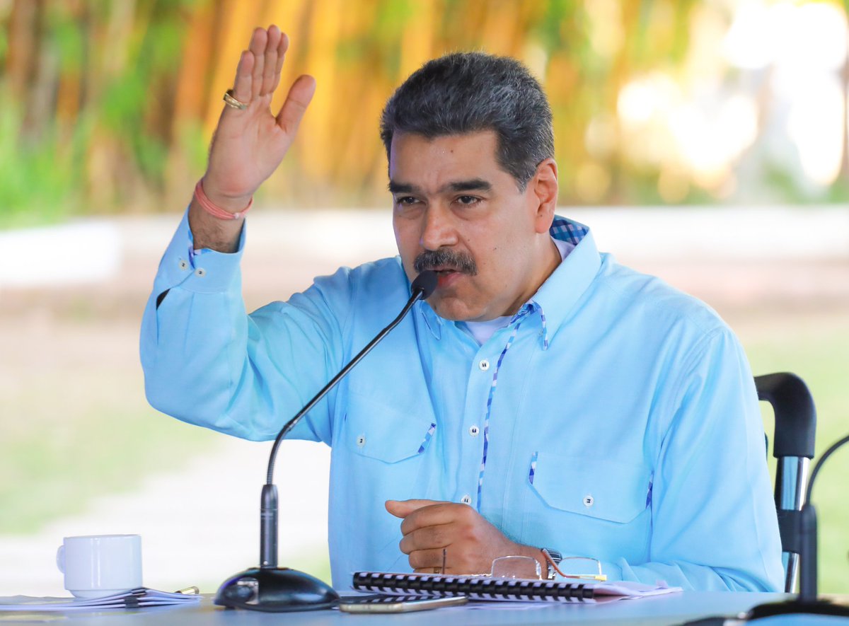Nicolás Maduro tweet media