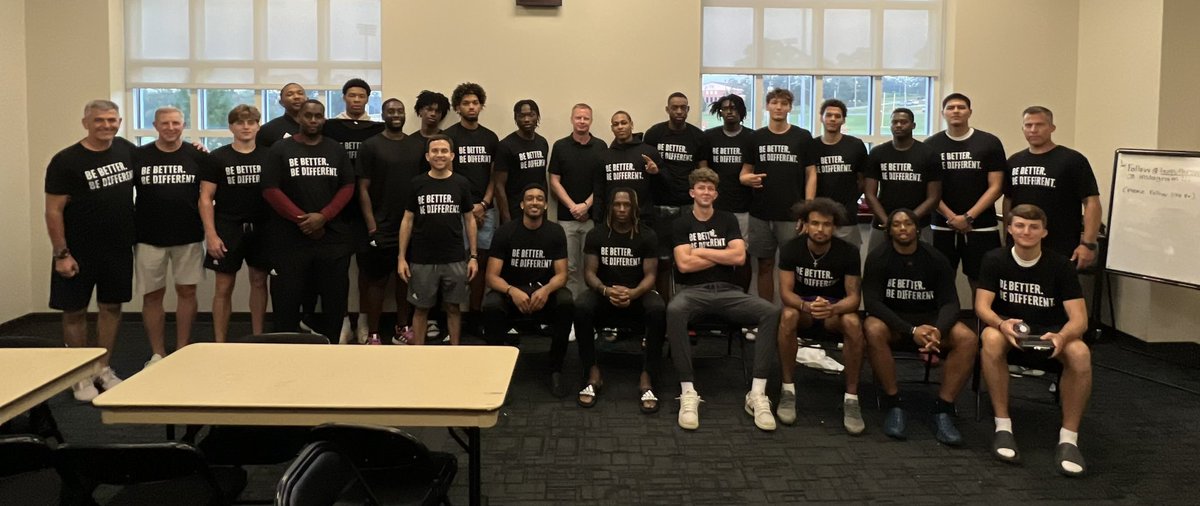 PhilBeckner's tweet photo. I had an unbelievable time speaking to the @TroyTrojansMBB team and meeting with @CoachScottCross &amp; his staff this week. 

A program committed to developing players both on and off the court!

Excited to see where this group ends up! 

#Separators @BeBetterBeDiff https://t.co/1IkCD31Nga