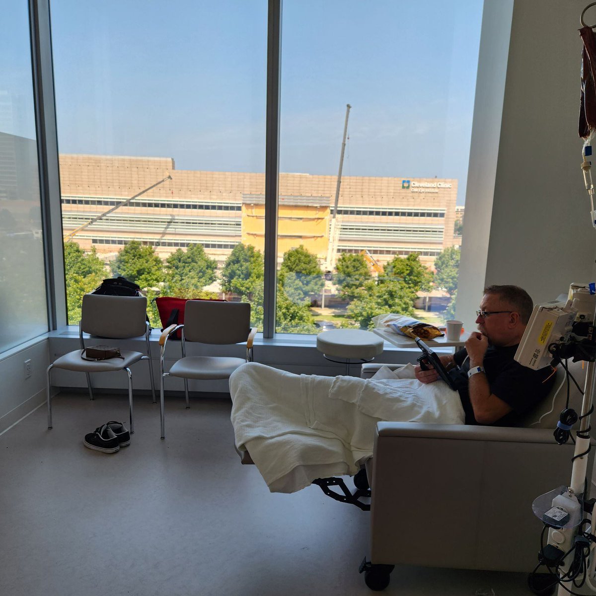 poorchris_'s tweet photo. My family is extremely grateful for the generosity shown over the past few days

My dad has completed 13/35 radiation treatments, 3/7 chemo sessions and is getting his treatment remapped Friday due to successful shrinking of his tumor. And he's good at coloring. Thank you guys ❤️ https://t.co/BVaChPCr16