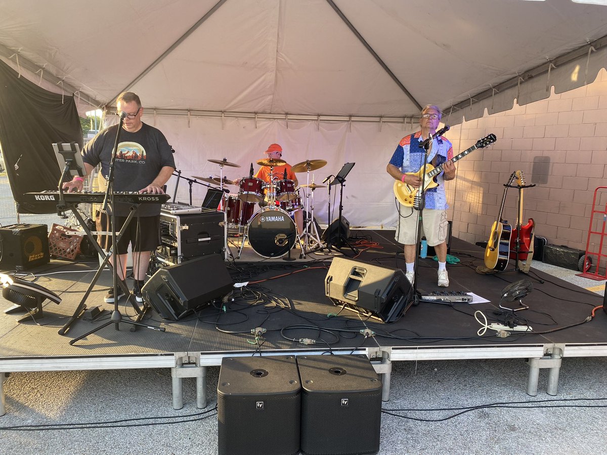 The BBQ Boys at Millard Days! Grab a beer and enjoy the evening!