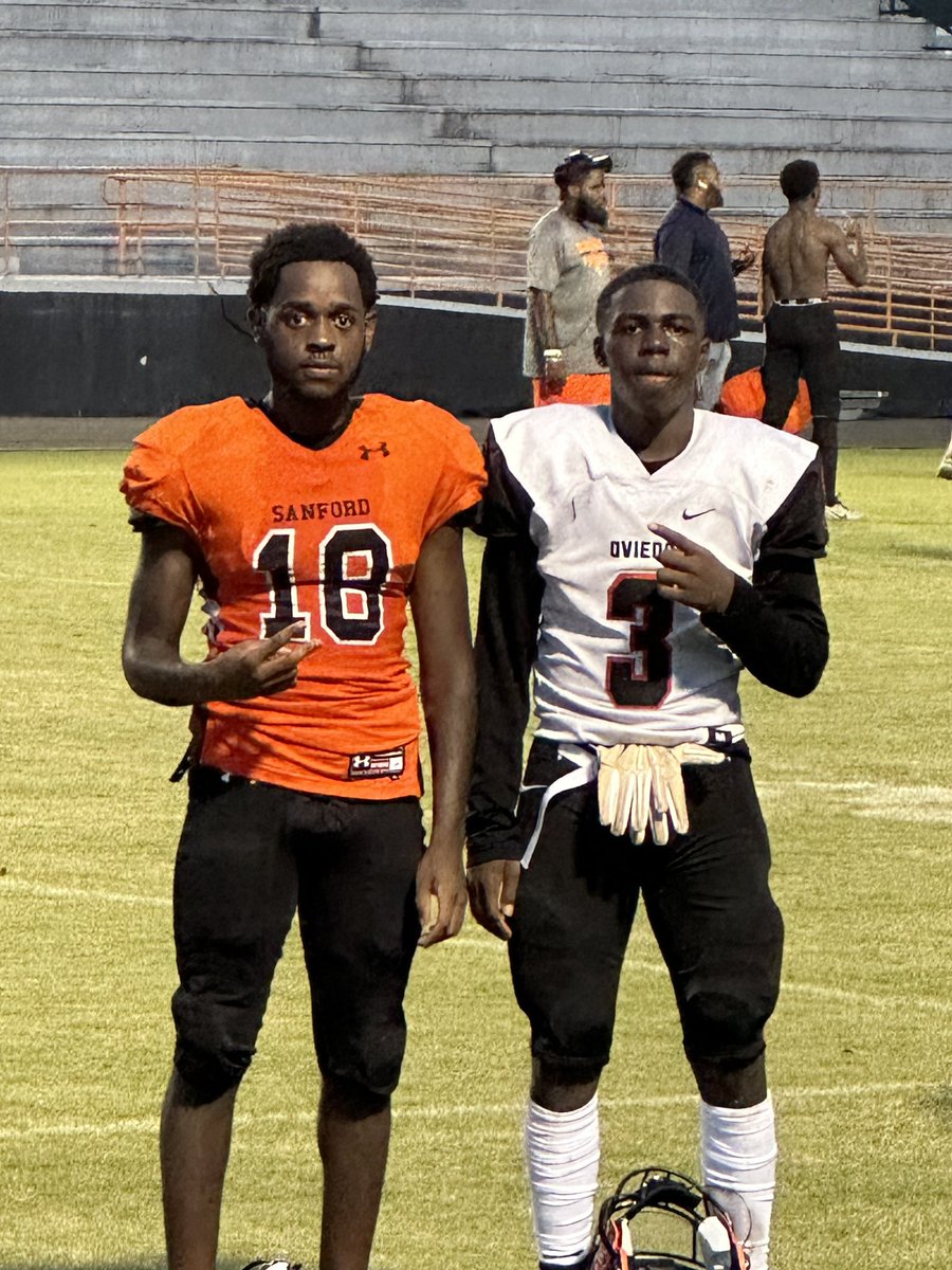 Meka_Too_Cute's tweet image. Bittersweet game!
#Firstcousins 
🧡 🖤 🏈