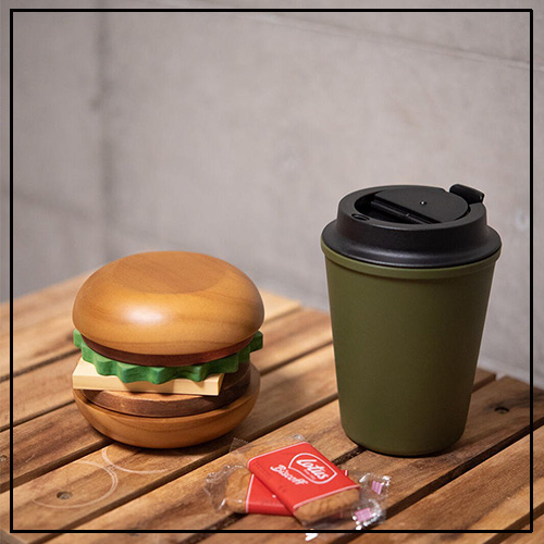 3chomemarket's tweet photo. お洒落でカワイイ！ハンバーガーのコースター♪
3枚の具材：コースターやケトルマットとして使用できます♪
レタス：コーヒードリッパーホルダーに♪
バンズ：小さなトレーになっています！

https://t.co/DyNRmrJsCk

 #コースター #お買い物マラソン #楽天 #注目 #リバーズ #雑貨 https://t.co/w2qrMr3VDg