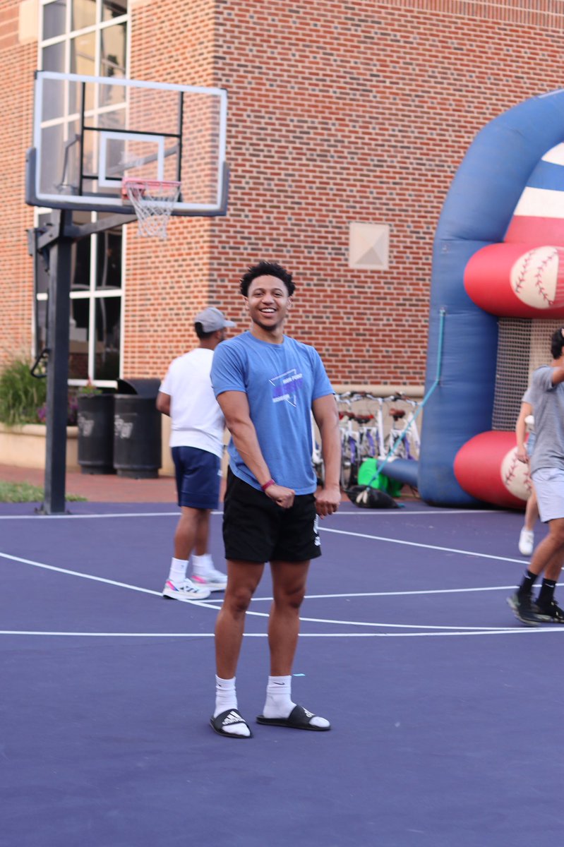HPUMBB's tweet photo. Rec-Fest called for a friendly game of knock-out 🤙

#GoHPU x #HighPaceU https://t.co/EmYtL2WHua