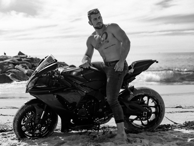 Just a romantic shoot with my lady ❤️ https://t.co/Z9gcgMFoTz<a href="/tag/mvsales"class="tags"><span>#mvsales</span></a>