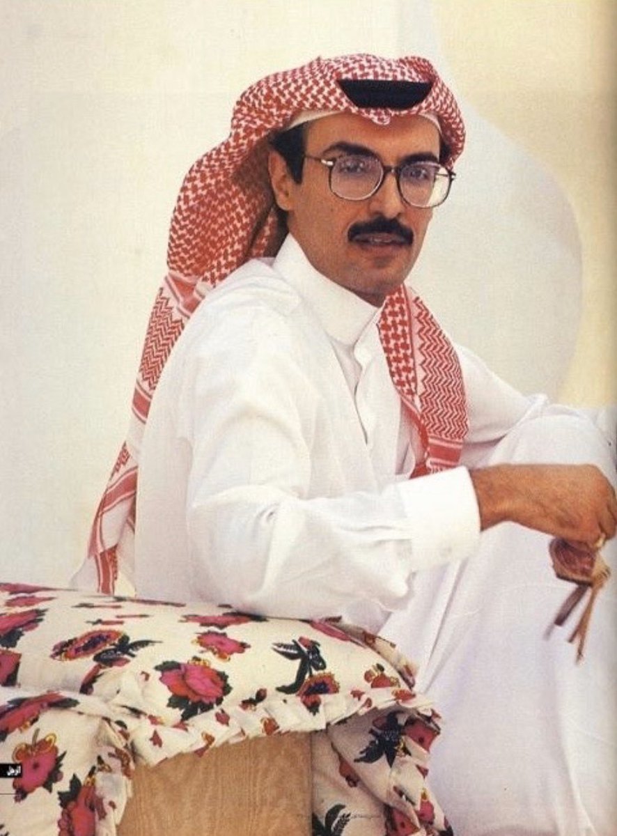 " صرت أشبهك "
أخذت من طبعك كثير و لهجتك
حتّى الكلام اللّي سرقته من شفاهك 
إذا حكيته أبتسم بنص الحكي و أتذكّرك❤️