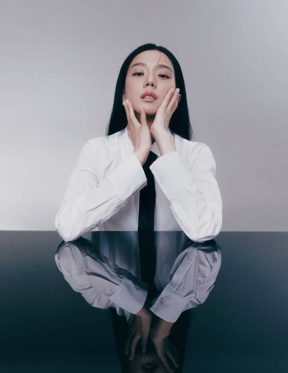 pawangdalgom's tweet photo. Oh my gosh kim jisoo 😭🫶🏻 oh mother mom? Mommy?! MY GOSHHHH GIRL!!!! https://t.co/oc00NCAS2z