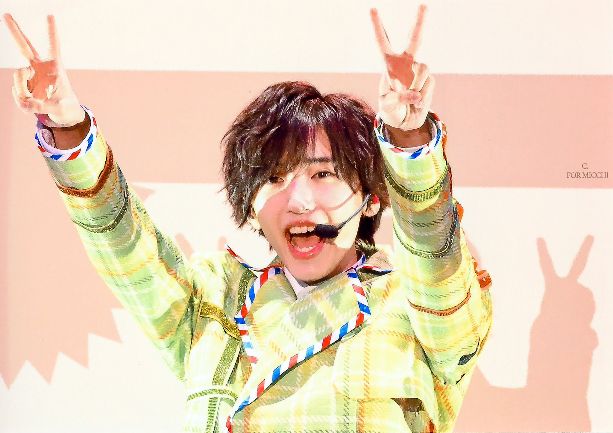 道枝駿佑 公式写真 GGXKb-tW4AAvX2A.jpg