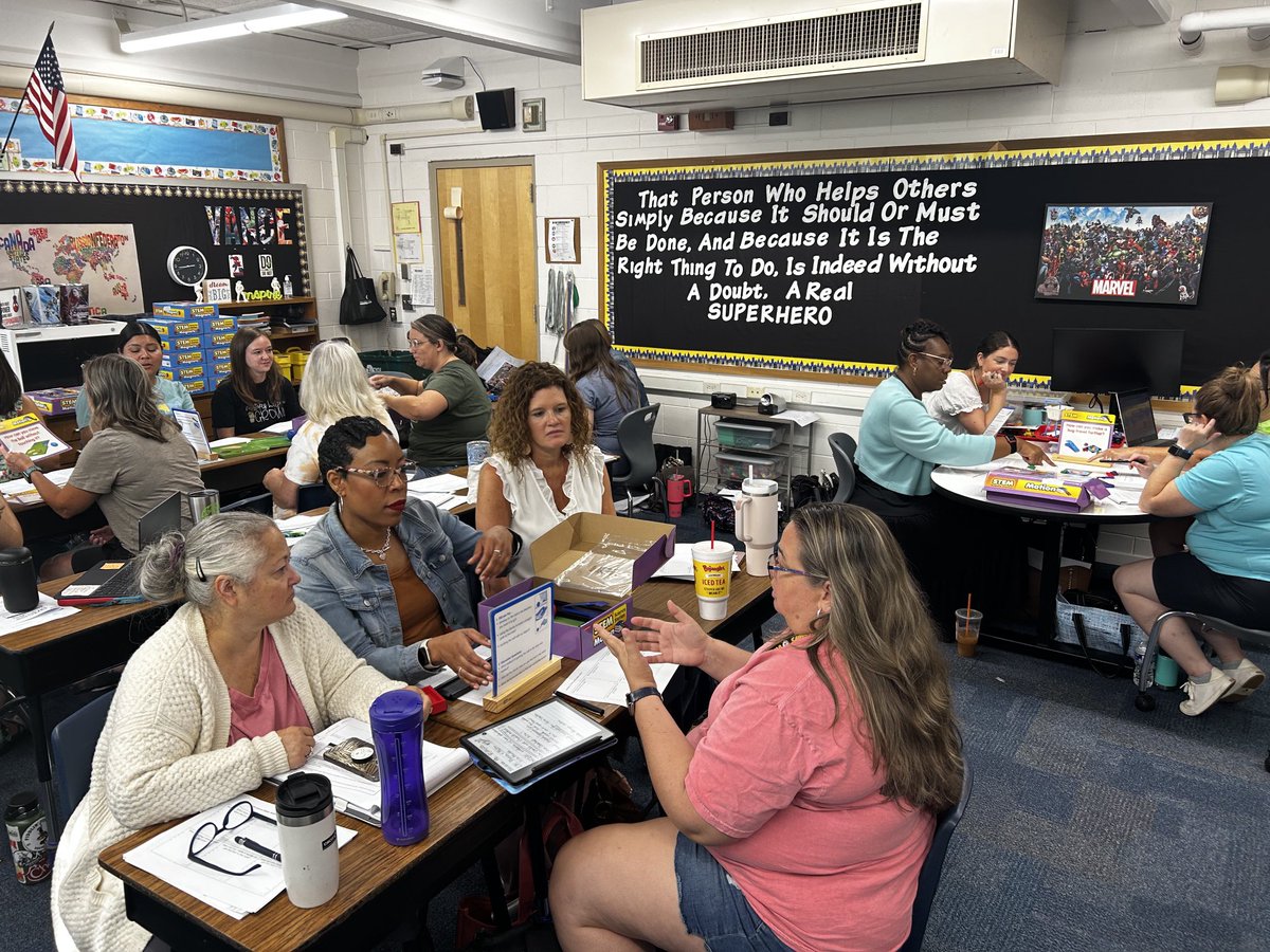 muddmail222's tweet photo. I enjoyed leading 1st grade science PD this week. Ts we’re eager to participate and learn about resources they have to use with their Ss. #wedosciencewell @WSFCS_Science https://t.co/KXPUjRucD6