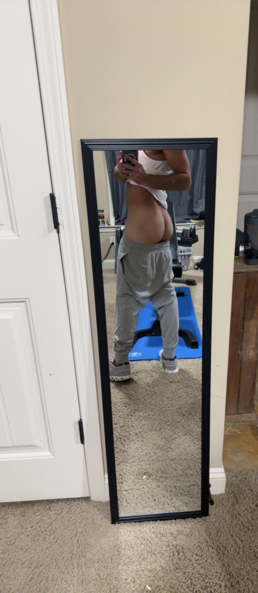 Pup__Stryker's tweet photo. Happy hump day! 

RT if you’d eat my ass https://t.co/xOqdCVBm6f