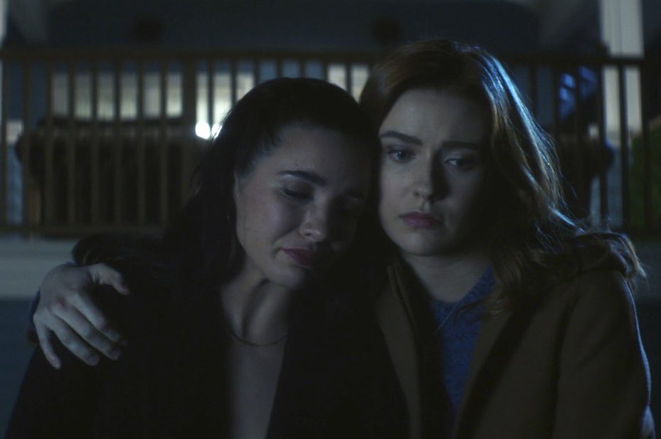 rachees01's tweet photo. “we choose soulmates ourselves” “I got four” #NancyDrew https://t.co/Pd7SoDtwvk