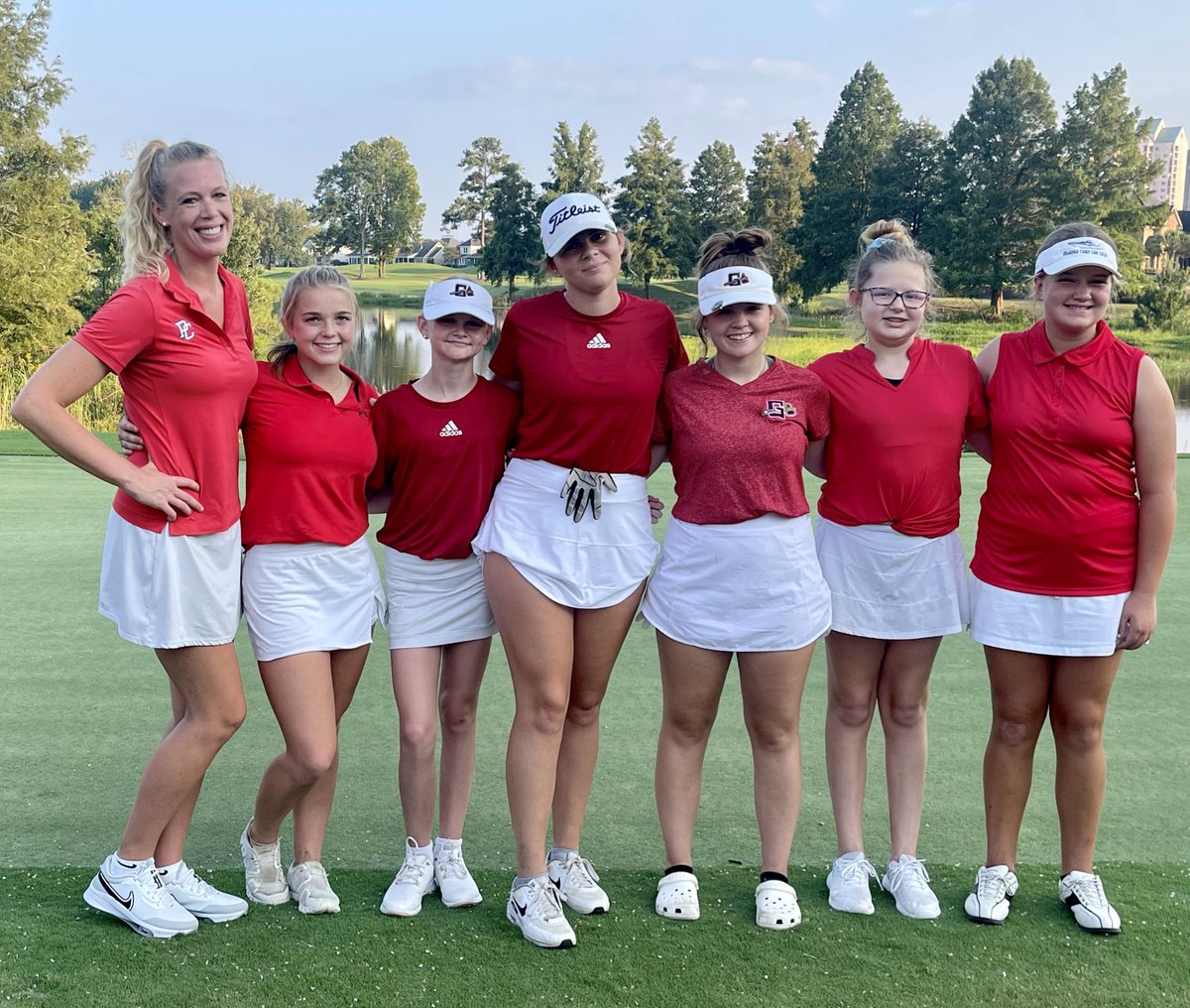 GilbertWGolf's tweet image. That 2-0 feeling!! The Lady Indians traveled to The River Golf Club in North Augusta and finished 1st ahead of North Augusta and Midland Valley. 

Olivia Pitillo - 48 
Leyla Chavis - 54
Natalie Berry - 55 
Grace McGlocklin - 58
Total: 215

#ChiefMentality