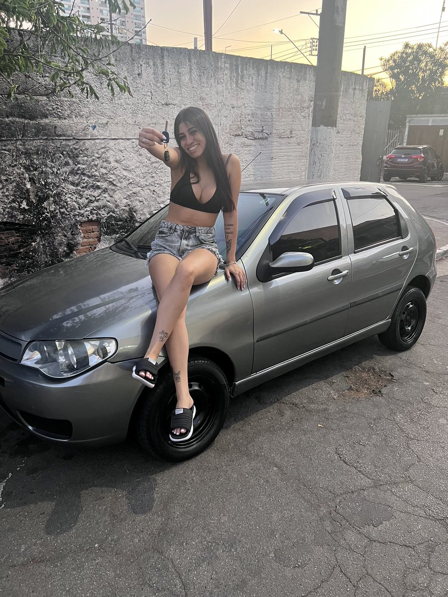 _MerryJhenny's tweet photo. MEU PRIMEIRO CARRO 🚗✨ #MALVADINHO https://t.co/9kqQ6yVOLb