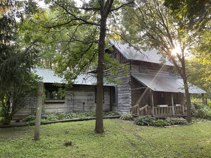 Just arrived and getting ready to shoot my spooky season release! 🎃 👻 🍂 https://t.co/1jaxwNll7z<a href="/tag/newprofilepic"class="tags"><span>#newprofilepic</span></a>