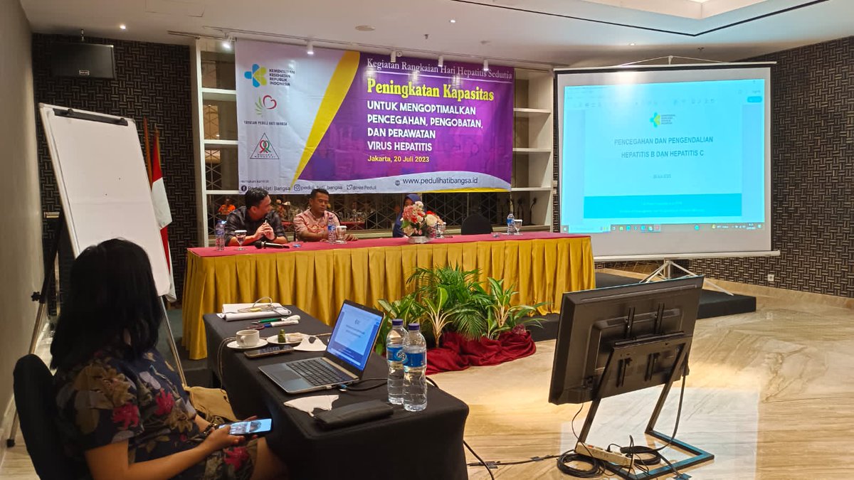 HatiPeduli's tweet photo. Increasing Community Capacity to Optimize Prevention, Treatment and Treatment of Viral Hepatitis  as a series of World Hepatitis Day activities.
On this occasion, Hepatitis B and C screening was also carried out for participants.

 #eliminatehepatitis
 #hepcantwait https://t.co/pk0FHB09t6