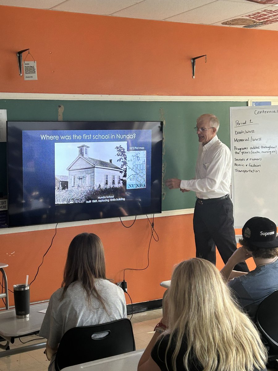 WhitcombEnglish's tweet image. A huge thank you to Mr. Pearson from the Crystal Lake Historical Society for speaking to my seniors as we gear up to celebrate the centennial! #WeRCLC #TigerPride