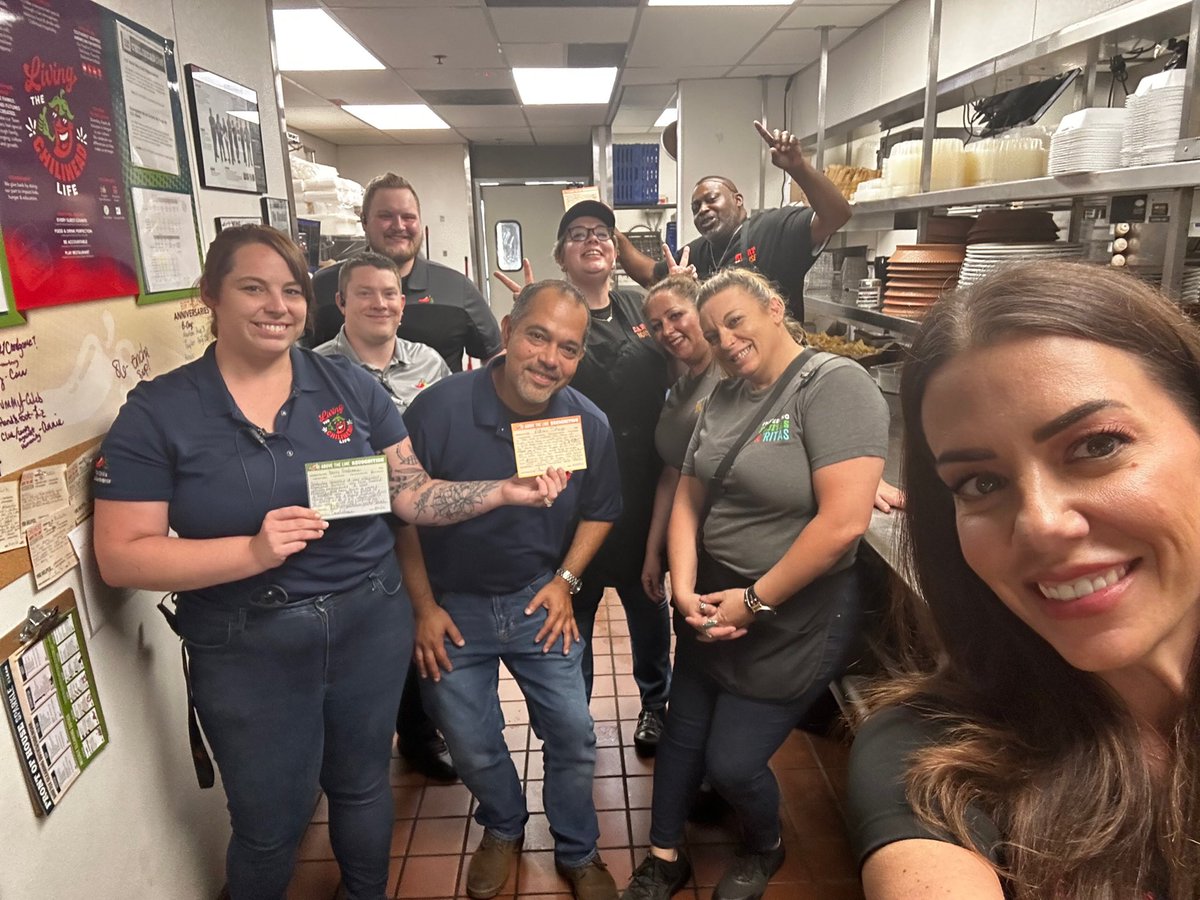 CaraLiebman's tweet image. Celebrating some big GAINS with the team in Clifty Crossing! Kicking off F24 strong with a 4.05 KPI in P1! This team is on fire leading through the Chilihead Commitment!! 🌶️❤️🫶 @emypaige19 #MakingGAINSinCentralPlains  #Chilislove #BigSwings