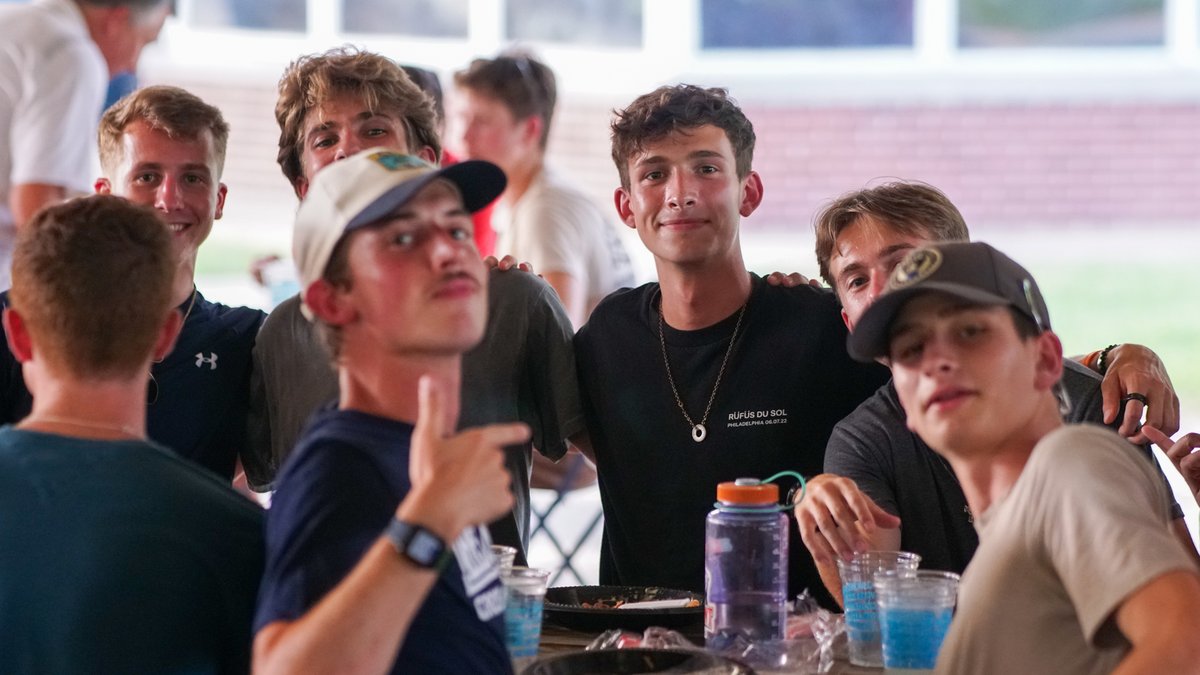 GoBelmontBruins's tweet photo. 𝐖𝐞𝐥𝐜𝐨𝐦𝐞 𝐛𝐚𝐜𝐤, 𝐁𝐫𝐮𝐢𝐧𝐬‼ 🤗

📸 | https://t.co/HraK8sMipG

Thanks @PuckettsGrocery for the delicious BBQ! 🤤

#ItsBruinTime https://t.co/PasVW0t0gf