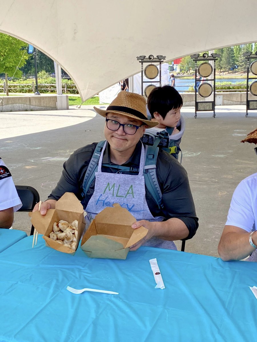 henryyaormd's tweet photo. 1/2 🥟 The 2nd annual BC Dumpling Festival was a bigger success than the last one!
From exciting performances to mouth-watering #Dumplings, @BcDumplingfest was a fabulous summer treat for BCians.
#CoquitlamBC #RichmondBC #BC #DumplingFestival #BCFestival #BCDumplingFest https://t.co/m0zAehYcym