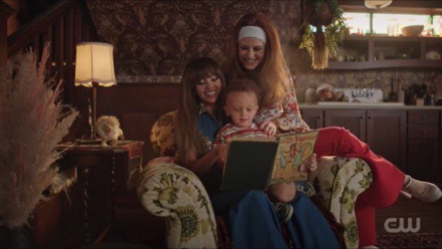 chonibIossom's tweet photo. RIVERDALE GAVE US A SAPPHIC ENDGAME WITH A KID NO ONE SPEAK BAD ABOUT IT EVER AGAIN https://t.co/zuBFMxIDQ1