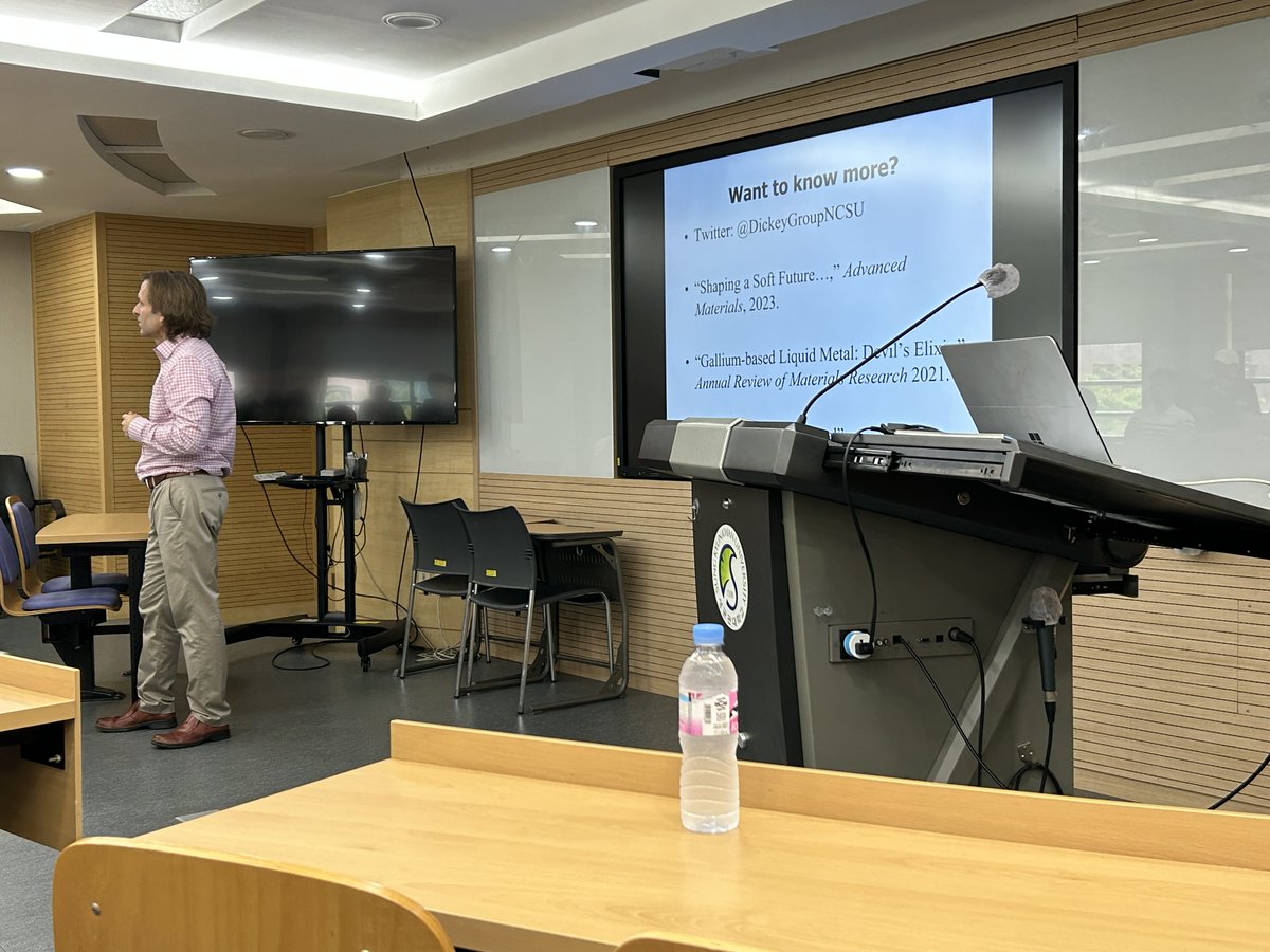 Brian Lee (@brianjunlee) on Twitter photo Prof. Michael Dickey from NCSU <a href="/DickeyGroupNCSU/">DickeyGroup</a> visited SKKU this week and gave an insightful talk on soft and stretchable electronics via liquid metal and ionogels! Impressive research! Eagerly anticipating your upcoming endeavors. Prof. Michael Dickey from NCSU <a href="/DickeyGroupNCSU/">DickeyGroup</a> visited SKKU this week and gave an insightful talk on soft and stretchable electronics via liquid metal and ionogels! Impressive research! Eagerly anticipating your upcoming endeavors.