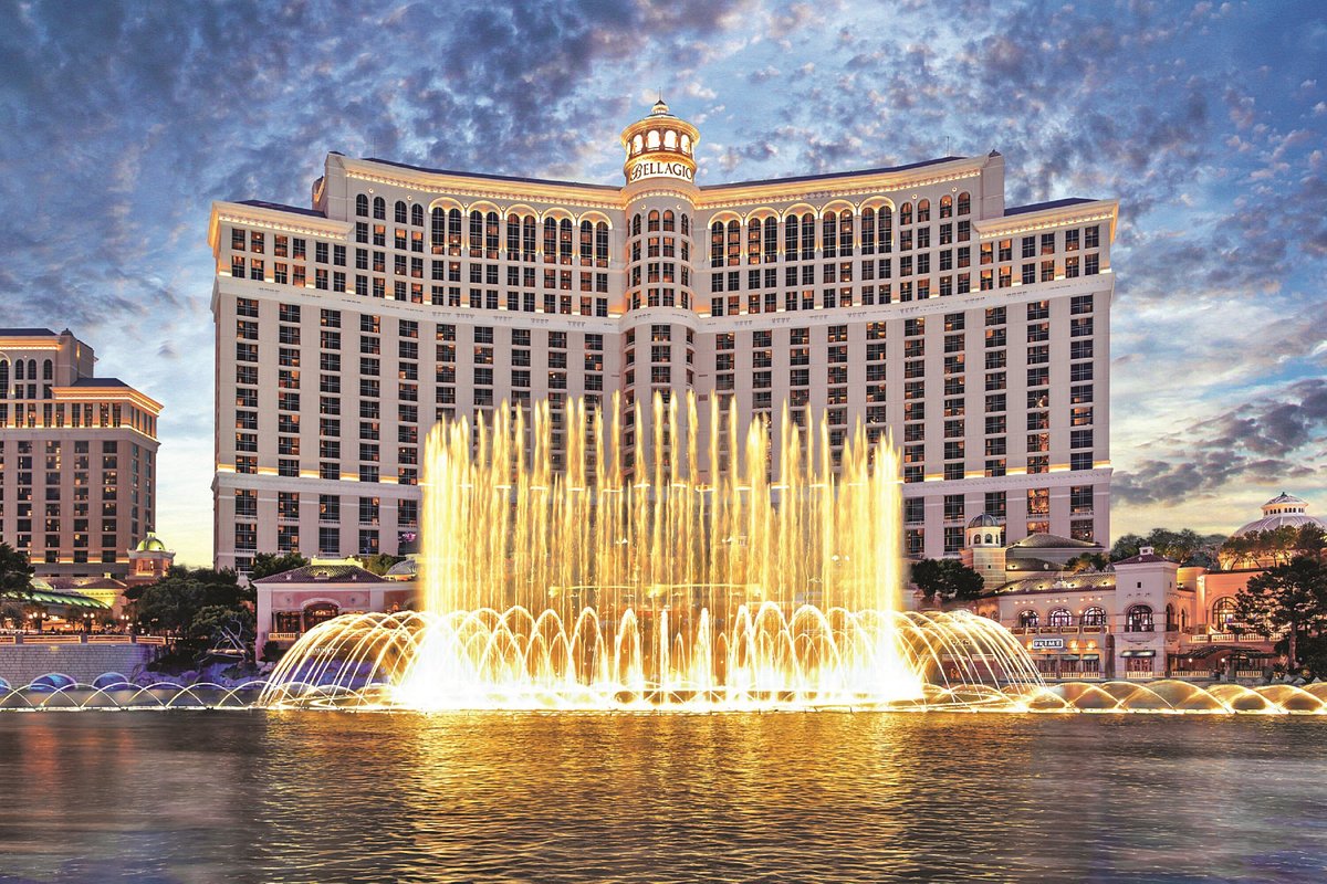 crystal_h2022's tweet photo. 5 nights in Las Vegas $1,810.00 per person based on double occupancy 11/21-11/26/23
For more information text "Vegas" to 701-389-8883 or email crystaldhage@gmail.com 
**Price subject to change and availability 

#vacation #travel #Vegas #nightlife #dancingwater #crystalstravels https://t.co/wJ4p9MAwtF