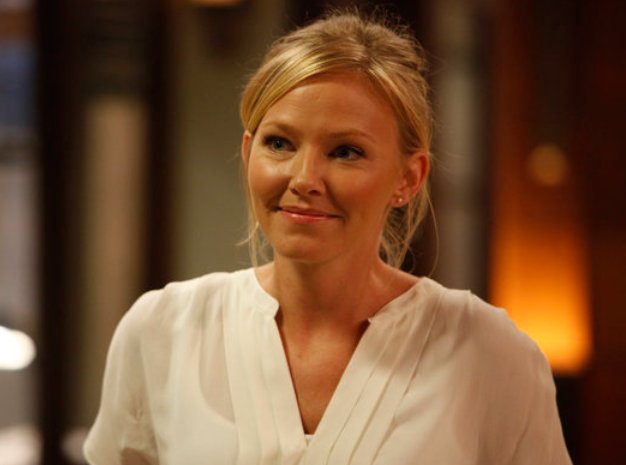 CarisiGirl80's tweet photo. Season 13 episode 1 
Original air date September 21, 2011
Scorched Earth
Writer- David Matthews 

Kelli Giddish made her first appearance as "Detective Amanda Rollins" 😊❤️🌹

#ScorchedEarth #AmandaRollins
#KelliGiddish 
#BringKelliBack https://t.co/1GPfX4zMRG